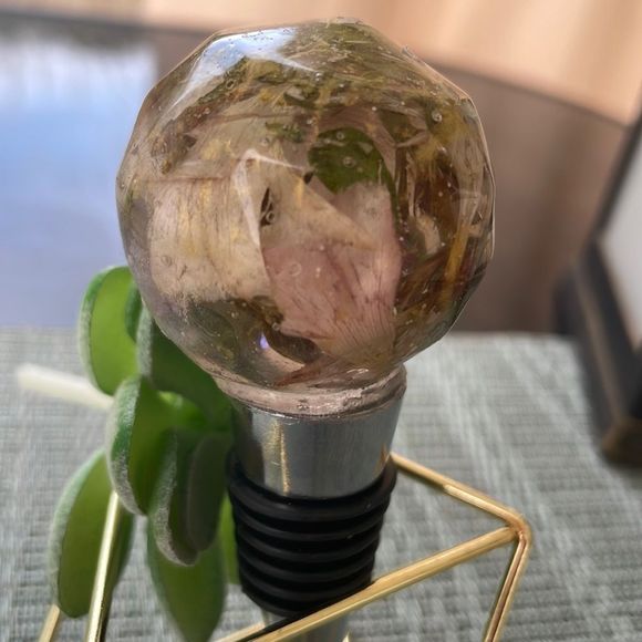 Handmade Pressed Flower Round Top Wine Stop Lavender - Picture 6 of 13